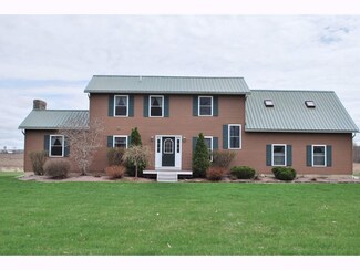 391 Maquam Shore Rd, Swanton, VT 05488