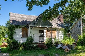 608 Salisbury Dr, Oxon Hill, MD 20745