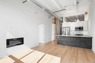 209 N Morgan St Unit 302, Chicago, IL 60607