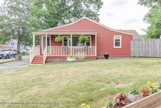 828 Arbordale Dr, Keyport, NJ 07735