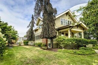 3815 39th Ave SW, Seattle, WA 98116