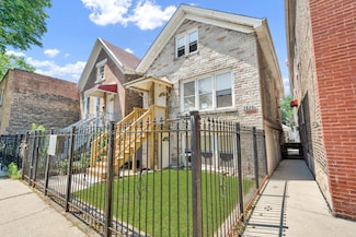 3826 S Honore St, Chicago, IL 60609