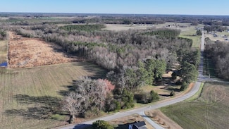 2233 Peanut Rd, Snow Hill, NC 28580