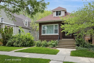 1019 Lyman Ave, Oak Park, IL 60304
