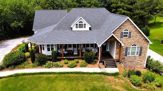 138 King George Ct SW, Calhoun, GA 30701