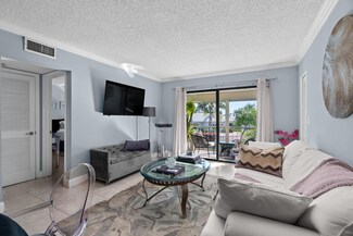 150 Cypress Club Dr Unit 529, Pompano Beach, FL 33060