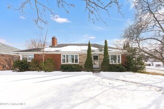 359 S Manning Blvd, Albany, NY 12208