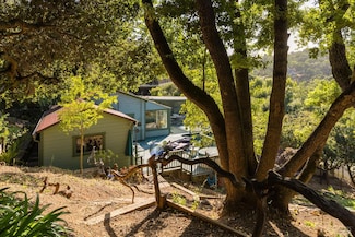 40 Beattie Ave, Novato, CA 94945