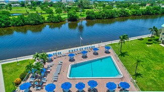 18 Colonial Club Dr Unit 104, Boynton Beach, FL 33435