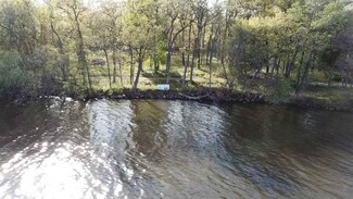 L2 Shore Dr, Green Lake, WI 54941
