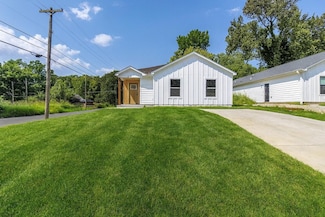 1277 Englewood St, Memphis, TN 38106