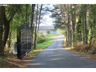 11303 Pacific Way, Long Beach, WA 98631