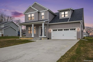 8315 Pleasant Ct, Goodrich, MI 48438