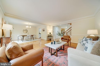 10836 Brewer House Rd, Rockville, MD 20852