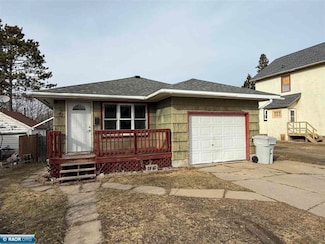 714 3rd St NW, Chisholm, MN 55719