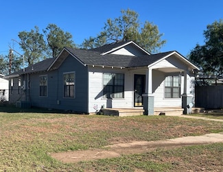 902 E 17th St, San Angelo, TX 76903