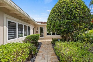 1719 Poinsettia Dr, Fort Lauderdale, FL 33305