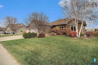 1300 S Lindenwald Dr, Sioux Falls, SD 57106