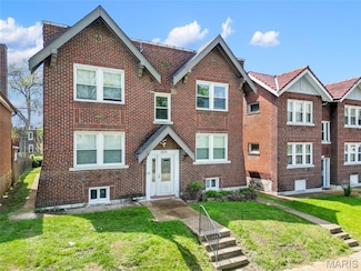 3310 Wyoming St, Saint Louis, MO 63118