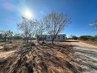 149 County Road 2644, Moore, TX 78057