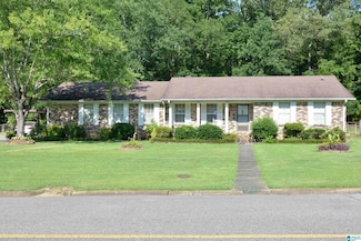 920 E Tomahawk Trail, Gadsden, AL 35903