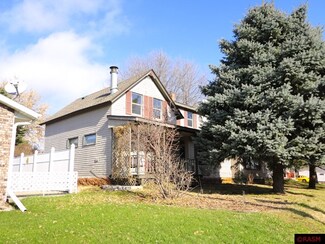 210 W 1st St, Janesville, MN 56048