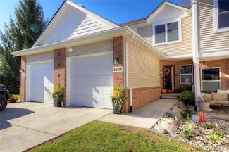 5904 Woodruff View Dr, Brighton, MI 48116