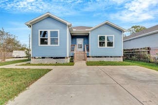 8618 Banting St, Houston, TX 77078