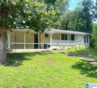 627 Dogwood Ln, Weaver, AL 36277