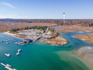 105 Harbor Rd, Wells, ME 04090