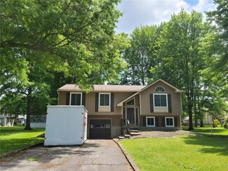 250 Heritage Ln, Cortland, OH 44410