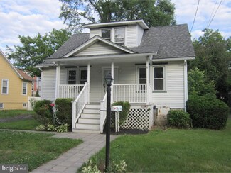 14 Oxford Ave, Stratford, NJ 08084