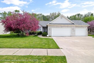 4382 Fieldview Dr, Grand Ledge, MI 48837