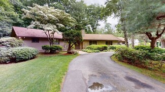 13 W Hill Terrace, Worcester, MA 01609