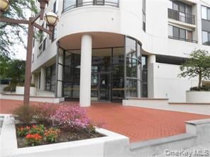 10 Cottage Place Unit 4F, White Plains, NY 10601