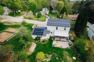 19 Spencer St, Orono, ME 04473
