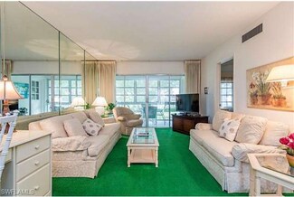 274 Banyan Blvd Unit 274, Naples, FL 34102