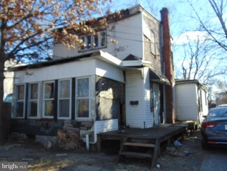 2720 Pleasant St, Camden, NJ 08105