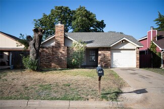 2510 Bamberry Dr, Fort Worth, TX 76133