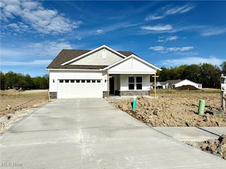 33156 Coastal Dr, Avon Lake, OH 44012