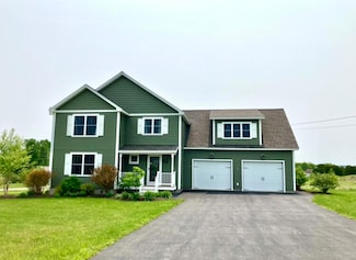 111 Amberside Dr, Hermon, ME 04401