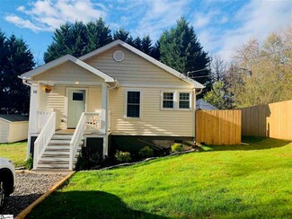 12 Fairbanks St, Greenville, SC 29609