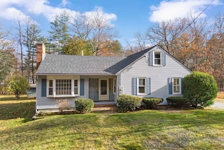 105 Lawrence Rd, Salem, NH 03079