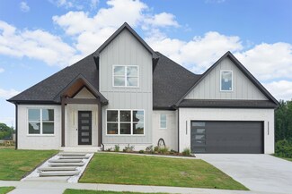 150 Sycamore Springs Dr, Conway, AR 72034