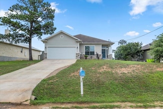 105 Keo Kea Ct, Bastrop, TX 78602