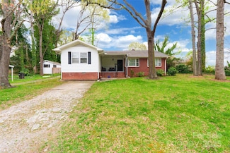 1400 Fern Forest Dr, Gastonia, NC 28054