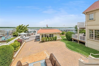 87 Bay St, East Atlantic Beach, NY 11561