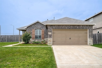 201 White Wing Ln, Sealy, TX 77474