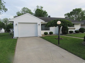 2448 Tam o Shanter Rd, Kokomo, IN 46902