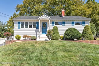 37 Irwin Place, Hazlet, NJ 07730